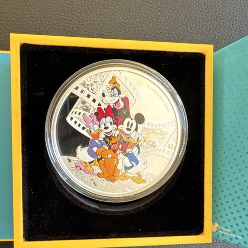 Niue 2023 dollars disney - niue,